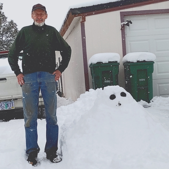 Meet your Posher, Cynthia - Picture 2 of 11